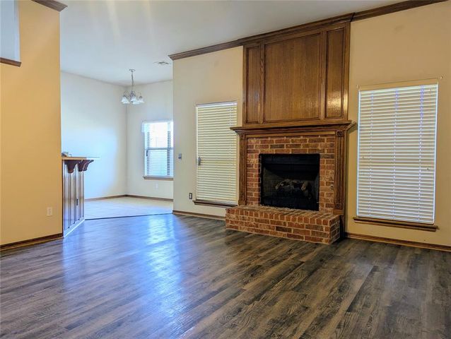 2705 SE 92nd Circle, Moore, OK 73160