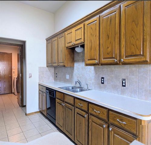 2705 SE 92nd Circle, Moore, OK 73160