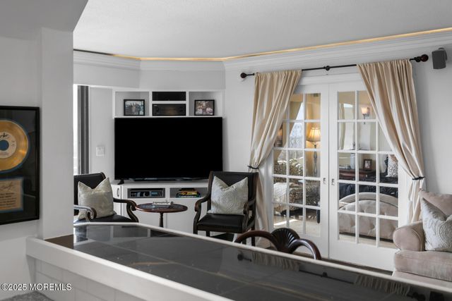 1 Channel Drive 705, Monmouth Beach, NJ 07750