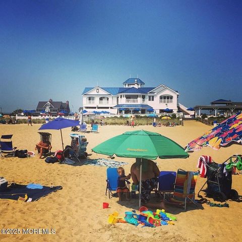 1 Channel Drive 705, Monmouth Beach, NJ 07750