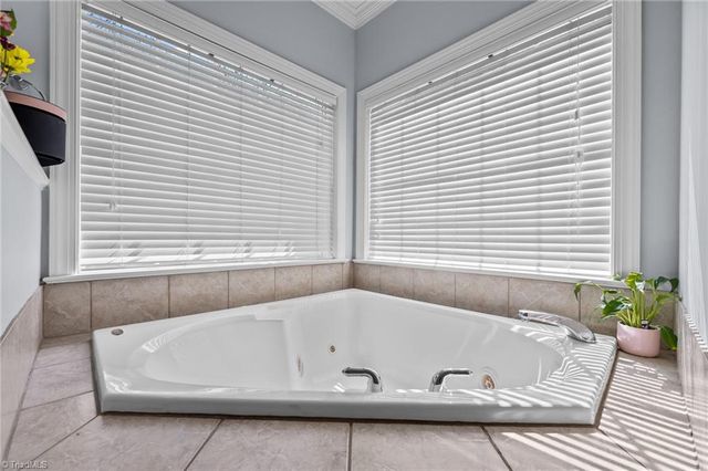 3224 Somerton Place, Burlington, NC 27215
