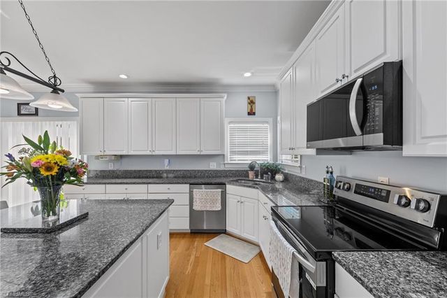 3224 Somerton Place, Burlington, NC 27215