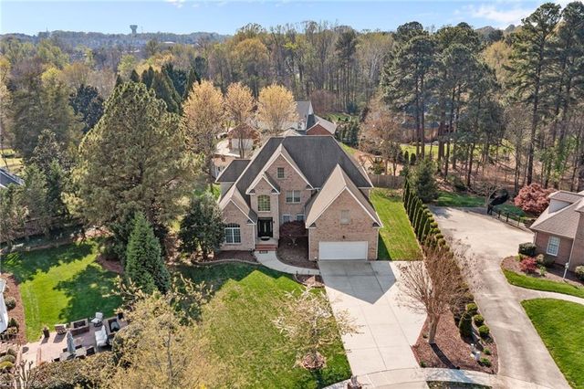3224 Somerton Place, Burlington, NC 27215
