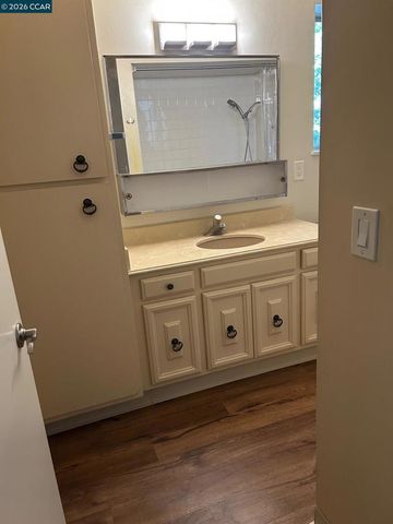 2901 Golden Rain Rd 2, Walnut Creek, CA 94595