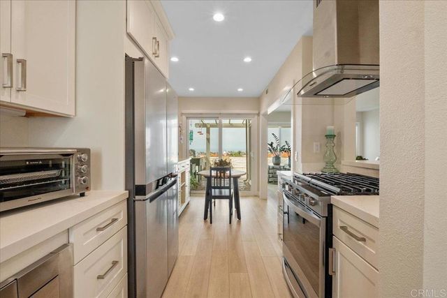 6757 Heath Court, Carlsbad, CA 92011