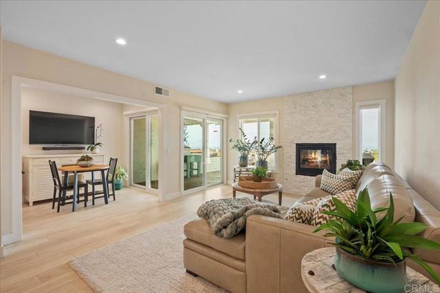 6757 Heath Court, Carlsbad, CA 92011