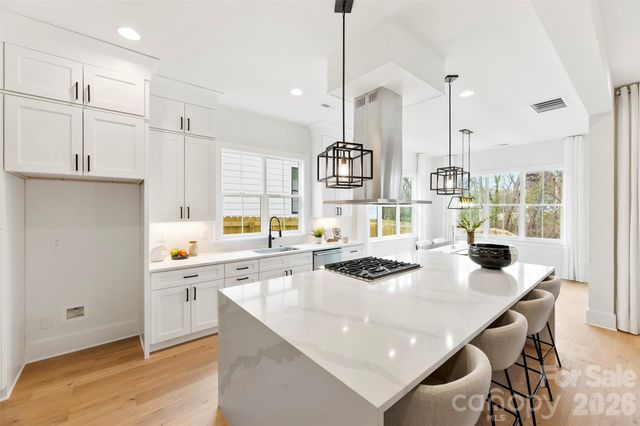 2025 South Street, Charlotte, NC 28208