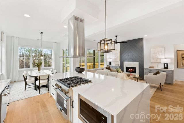 2025 South Street, Charlotte, NC 28208