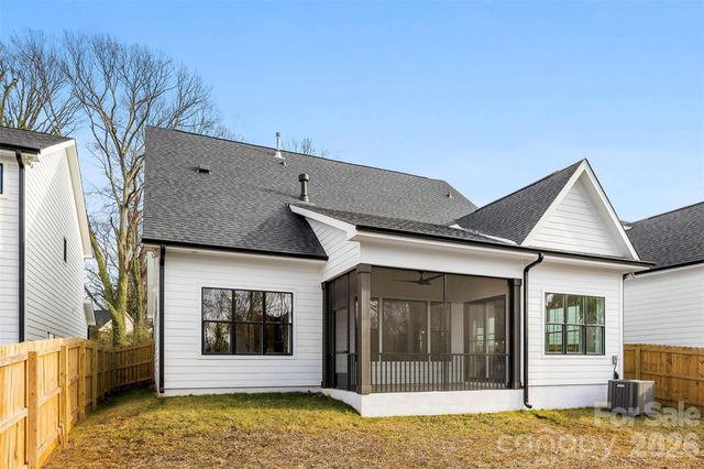 2025 South Street, Charlotte, NC 28208