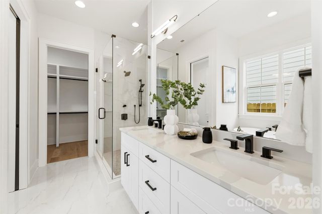 2025 South Street, Charlotte, NC 28208