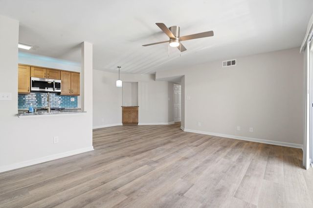 2220 Andover Dr Apt F, Surfside Beach, SC 29575