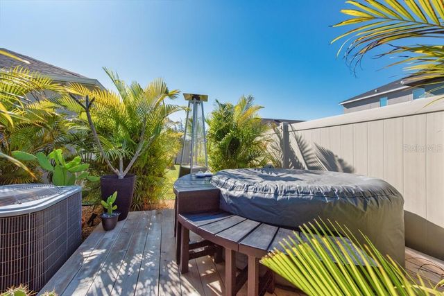 1468 N RIVER CIRCLE, Tarpon Springs, FL 34689