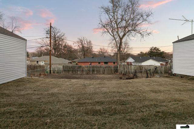 928 Clark Street, Lincoln, NE 68510