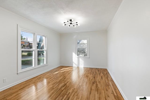 928 Clark Street, Lincoln, NE 68510