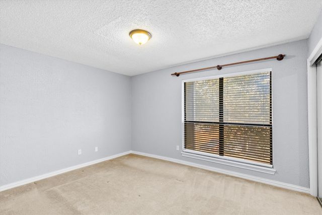 5840 Spring Valley Road 912, Dallas, TX 75254