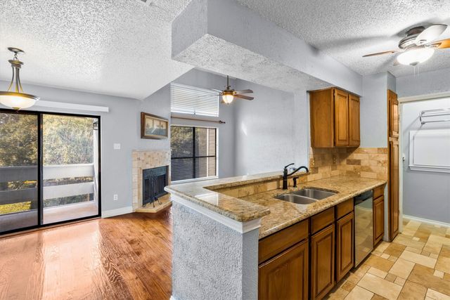 5840 Spring Valley Road 912, Dallas, TX 75254