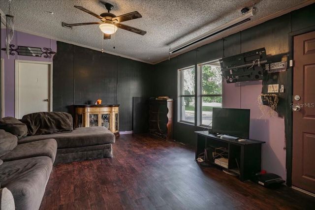 2210 D R BRYANT RD, Lakeland, FL 33810