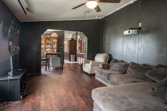 2210 D R BRYANT RD, Lakeland, FL 33810