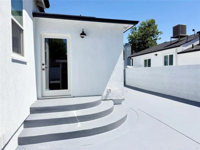 5639 Natick Avenue, Van Nuys, CA 91411