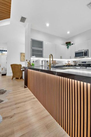 7266 Southport Drive, Boynton Beach, FL 33472