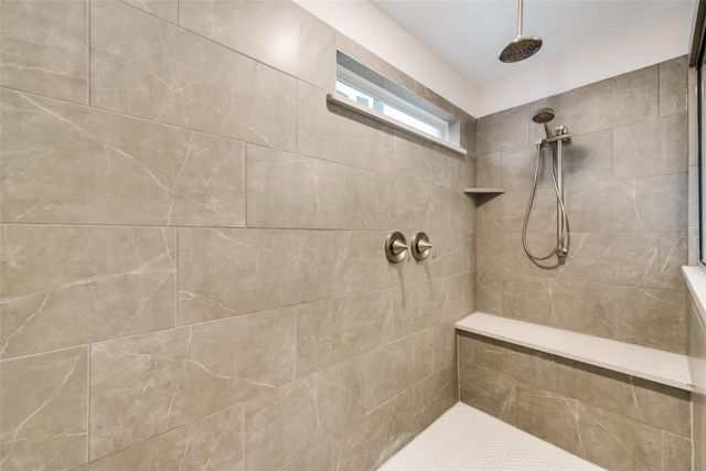 714 Creekwater Lane, Garland, TX 75043
