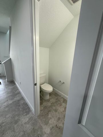 4718 Longwood Lk Square, Westlake, FL 33470