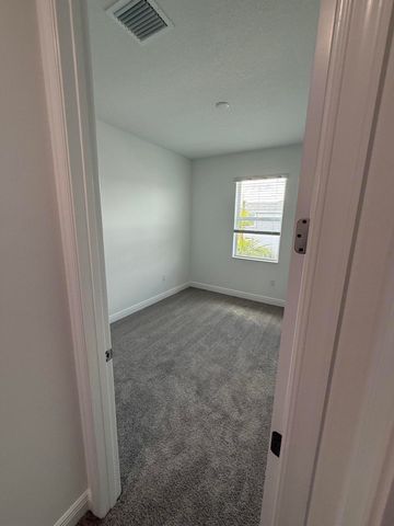 4718 Longwood Lk Square, Westlake, FL 33470