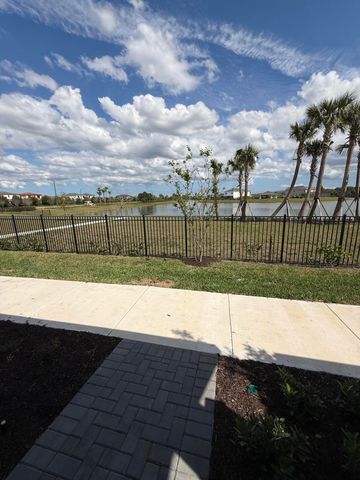 4718 Longwood Lk Square, Westlake, FL 33470