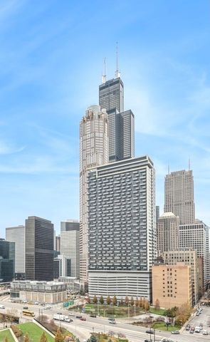 235 W Van Buren Street 2519, Chicago, IL 60607