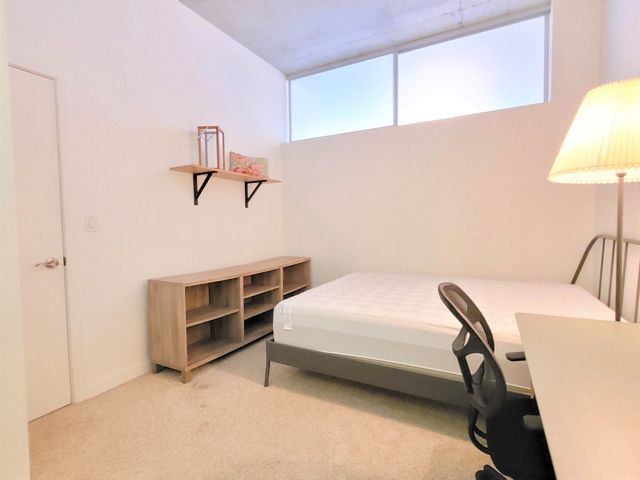235 W Van Buren Street 2519, Chicago, IL 60607