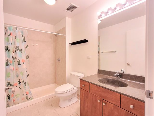 235 W Van Buren Street 2519, Chicago, IL 60607