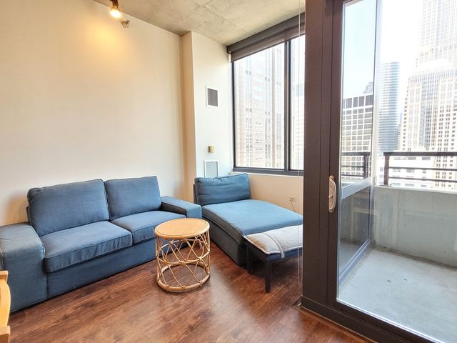 235 W Van Buren Street 2519, Chicago, IL 60607
