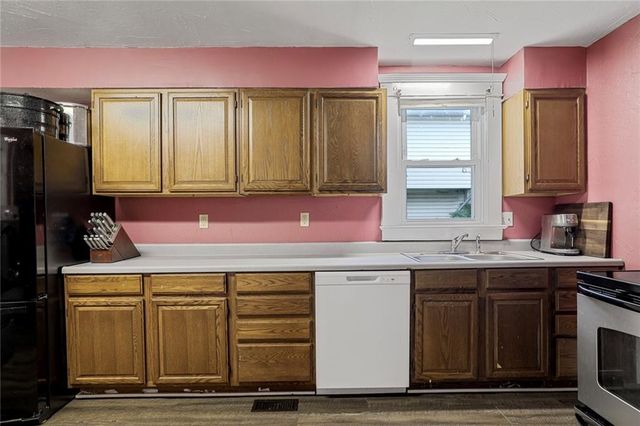 519 S Lincoln Avenue, Chanute, KS 66720