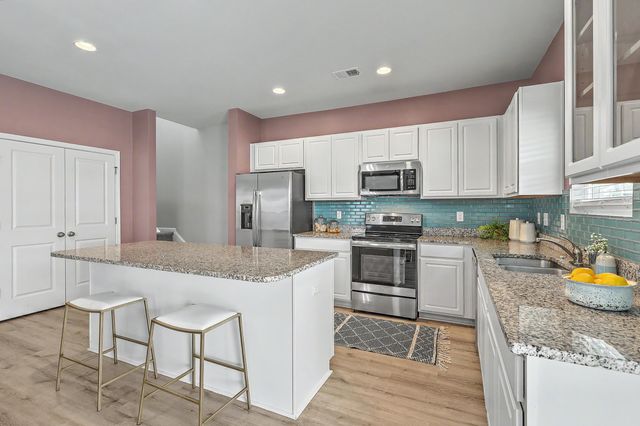 101 Oldenburg Drive, Summerville, SC 29486