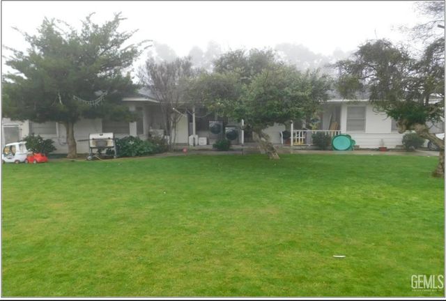 6001 Rosewood Avenue, Bakersfield, CA 93306
