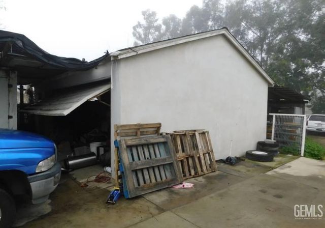 6001 Rosewood Avenue, Bakersfield, CA 93306