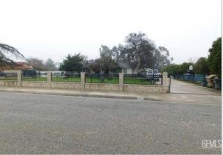 6001 Rosewood Avenue, Bakersfield, CA 93306