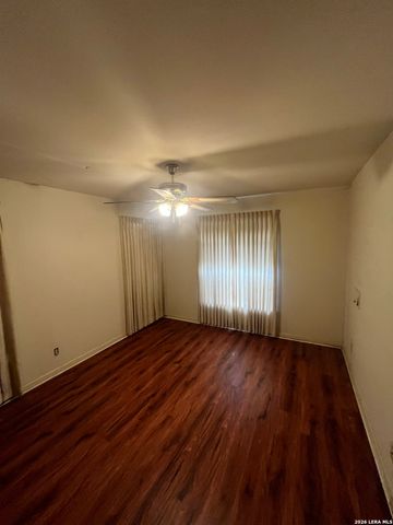 451 Como, San Antonio, TX 78220