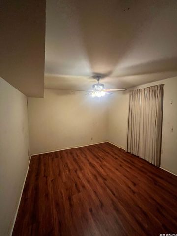 451 Como, San Antonio, TX 78220
