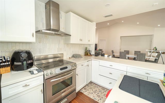 9939 NW 47th Ter 9939, Doral, FL 33178