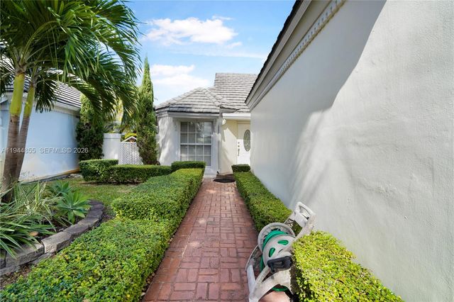 9939 NW 47th Ter 9939, Doral, FL 33178