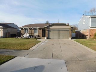 38223 Forsdale Drive, Sterling Heights, MI 48310