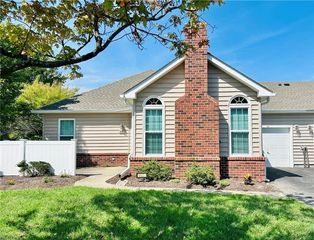401 Tabb Smith TRL, Yorktown, VA 23693