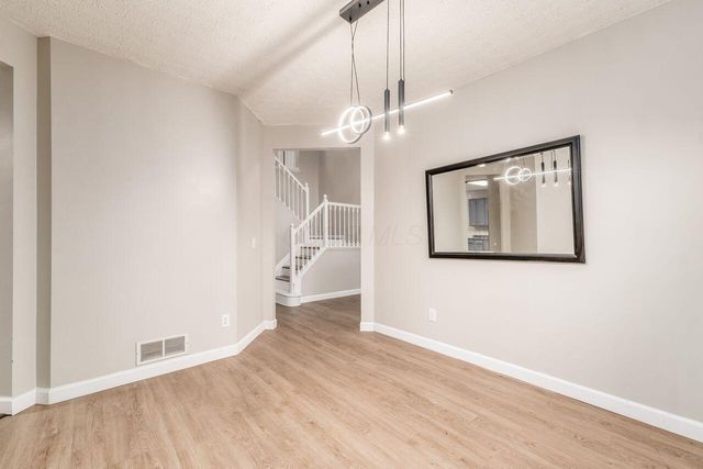 760 N Starr Drive, Pickerington, OH 43147