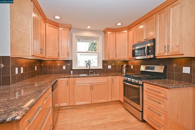 1013 1013 Pleasant Valley Dr, Pleasant Hill, CA 94523