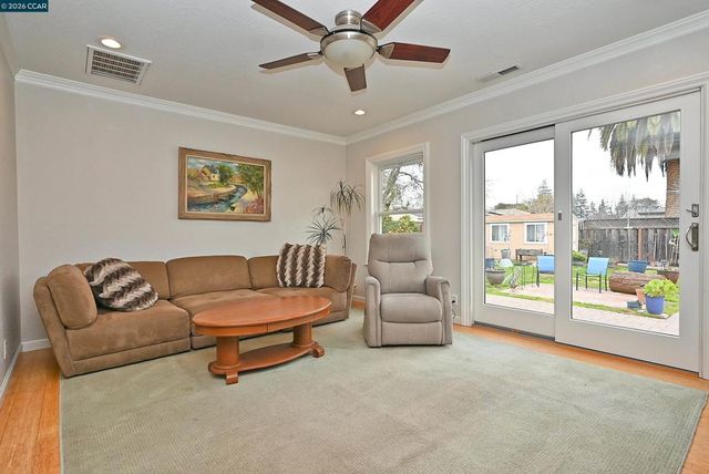 1013 1013 Pleasant Valley Dr, Pleasant Hill, CA 94523