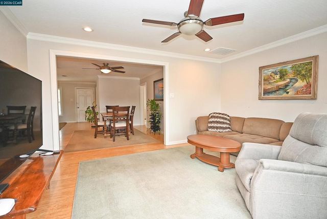 1013 1013 Pleasant Valley Dr, Pleasant Hill, CA 94523