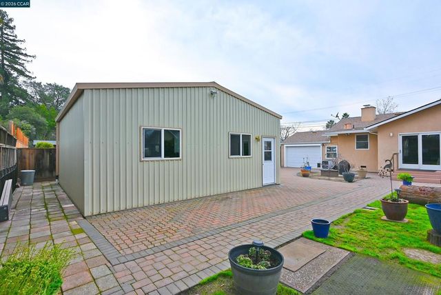 1013 1013 Pleasant Valley Dr, Pleasant Hill, CA 94523