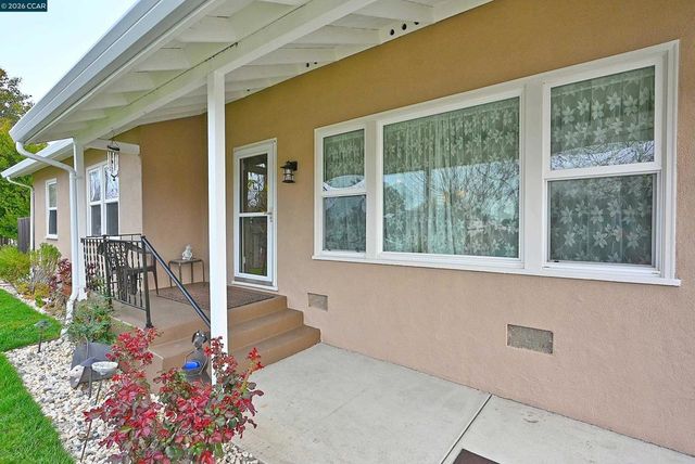 1013 1013 Pleasant Valley Dr, Pleasant Hill, CA 94523