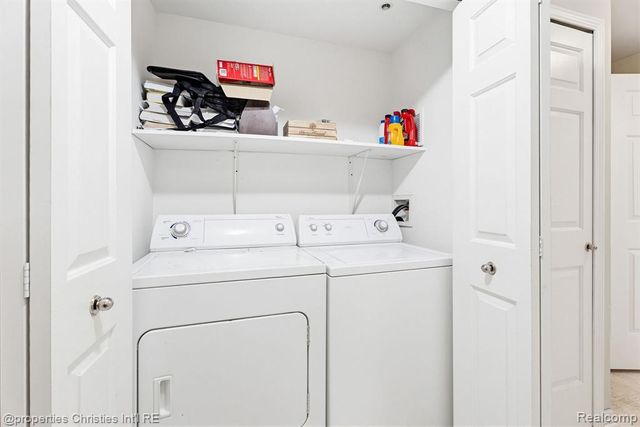 16854 Farmington Road, Livonia, MI 48154